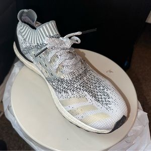 Adidas Ultraboost Uncaged Size 9